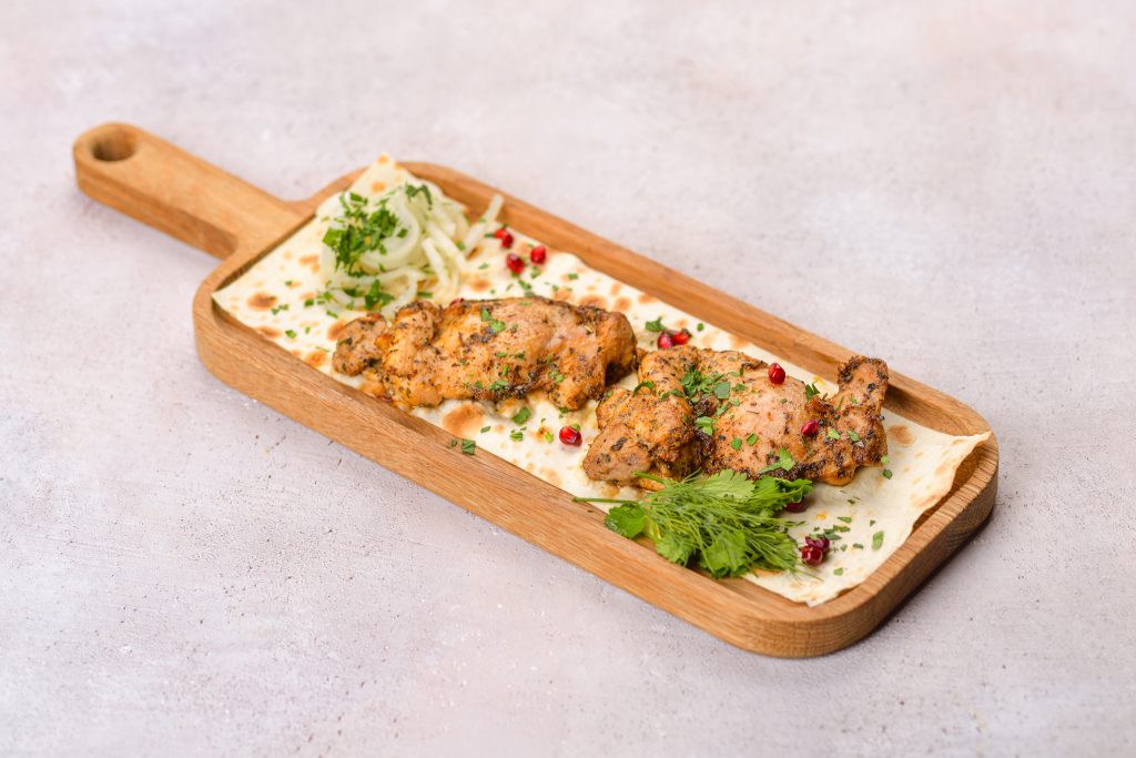 Куриное бедро маринованное в специях